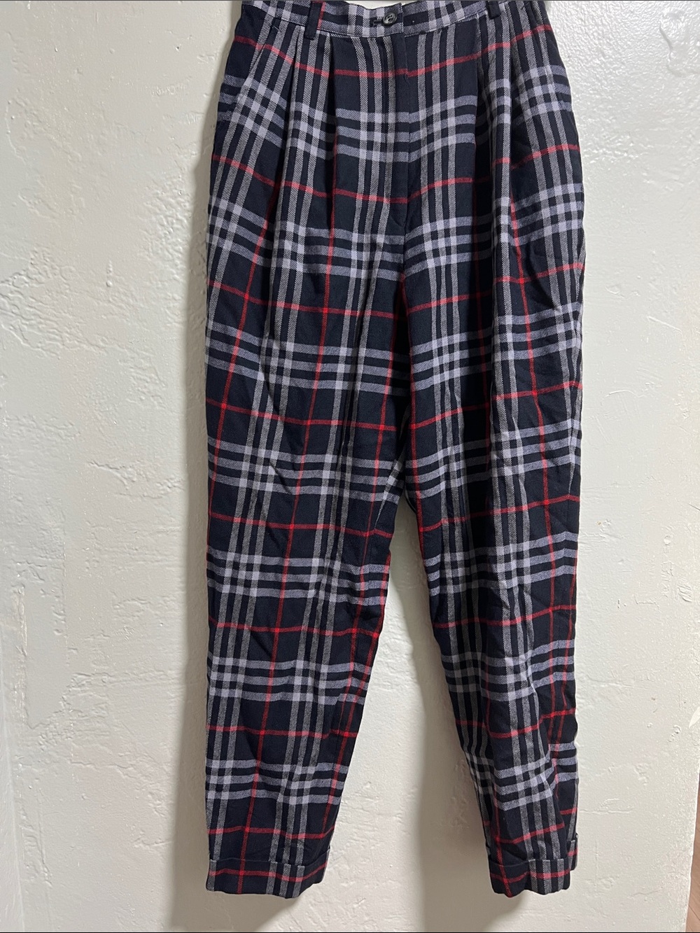 Vintage Burberry’s Pants Nova Check L 100% Wool Navy Blue Red sz Small pleated